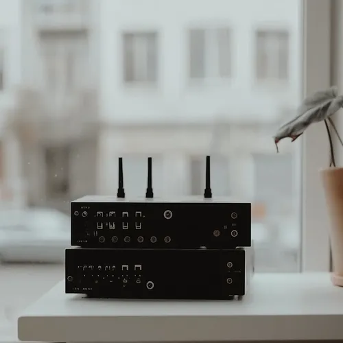 Signal Lite product preview.